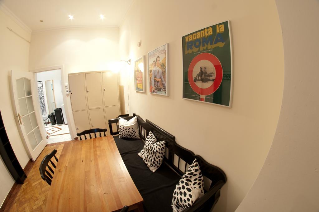 11Th Hour Cinema Hostel Budapest Værelse billede